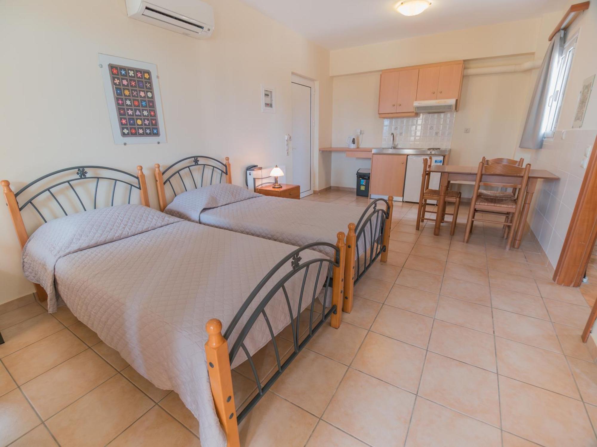 Apartments Hotel & Studios, Xifoupolis Монемвазия Экстерьер фото