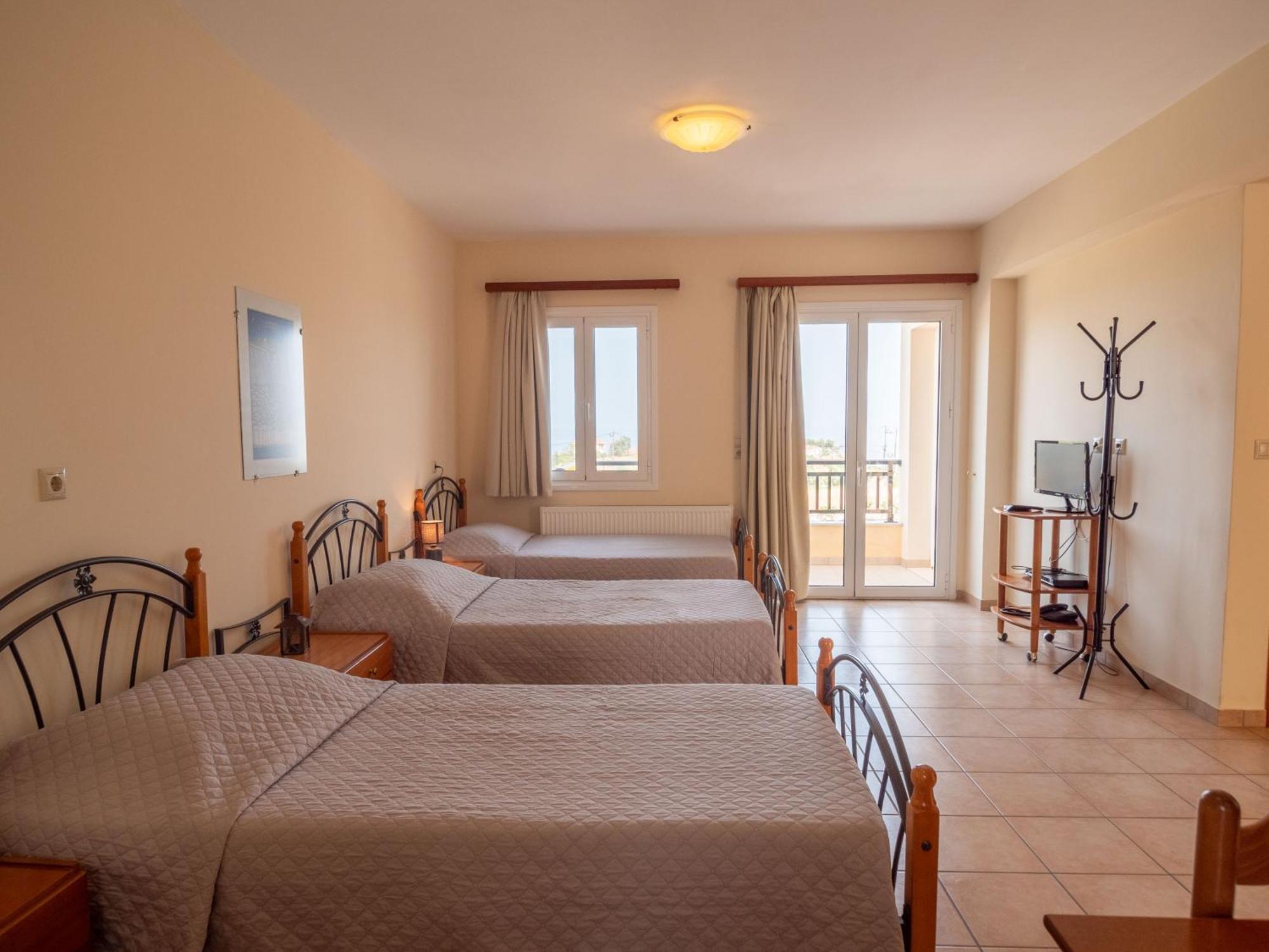 Apartments Hotel & Studios, Xifoupolis Монемвазия Экстерьер фото